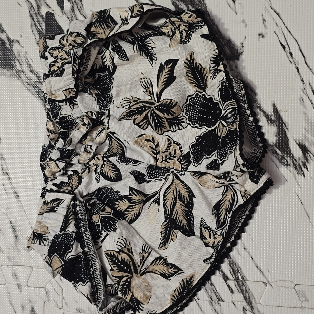 Old Navy Black and Tan Floral Kids Shorts